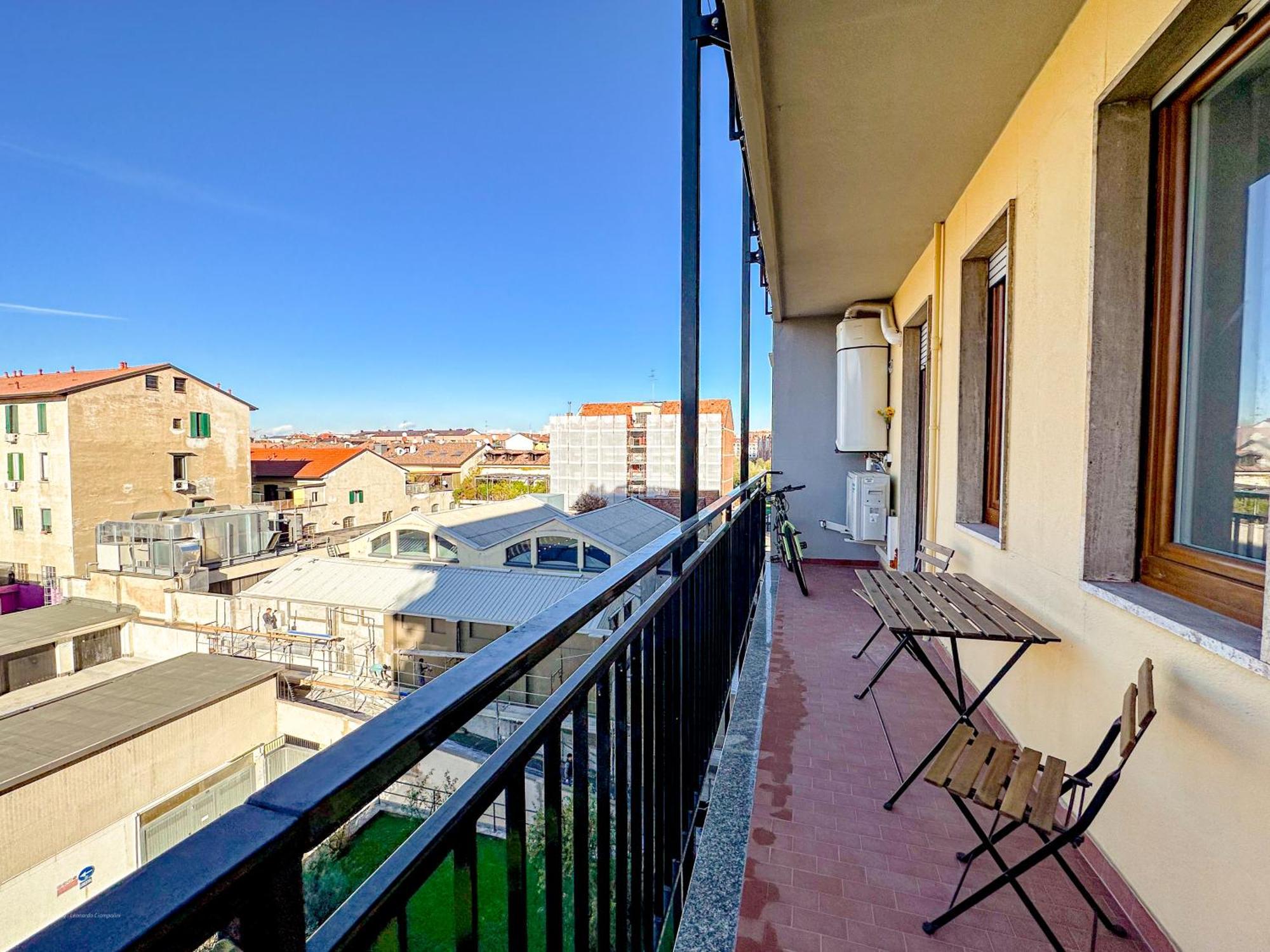 Torre 24 - Luxury Naviglio Suite Mailand Exterior foto